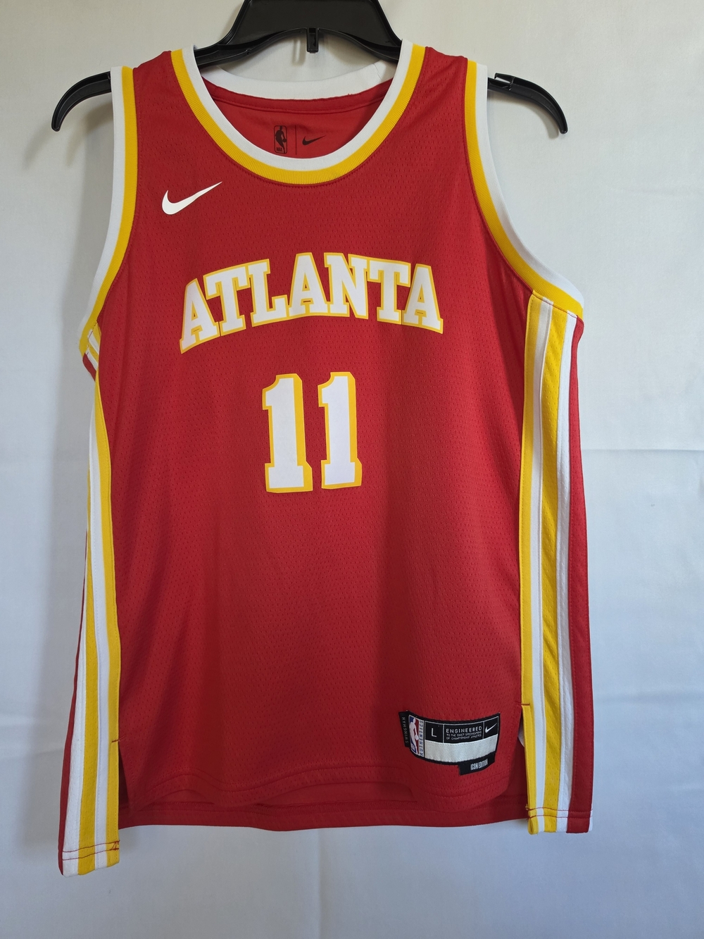 NBA Atlanta #11 Young Basketball Jersey Size Youth Large